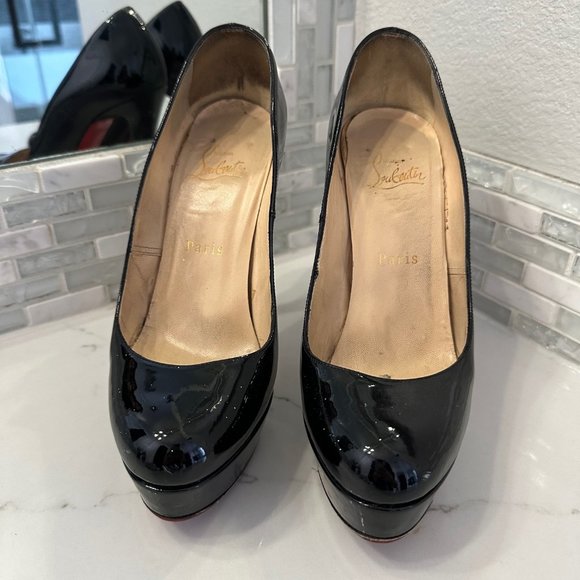 Christian Louboutin Round Toe Black Pumps | Size 36.5 | Fair Condition - Picture 3 of 10